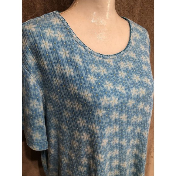 1X Plus Blue Floral Top Blouse Short Sleeve Basic Additions #391 - Picture 1 of 5